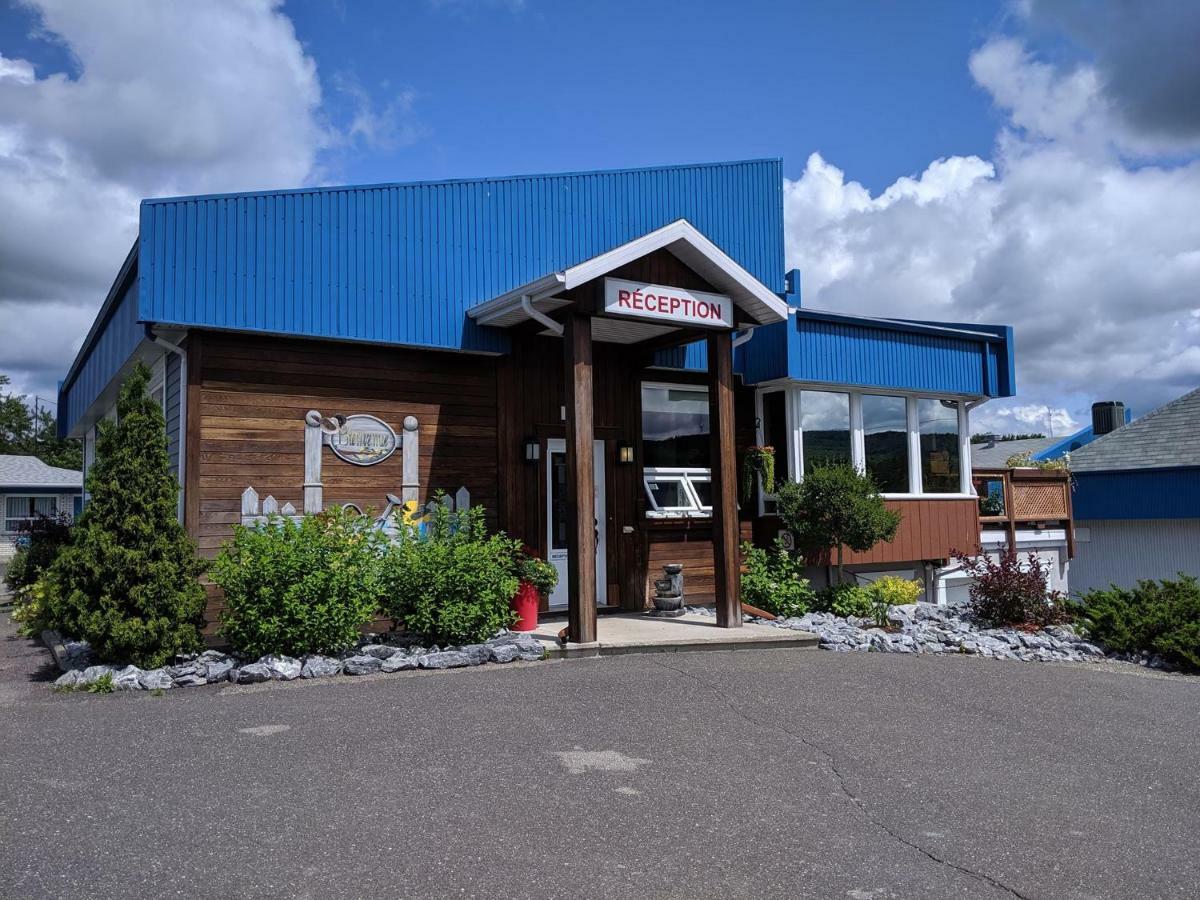 Motel Claude Degelis Luaran gambar