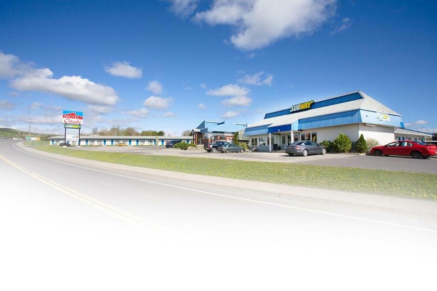 Motel Claude Degelis Luaran gambar